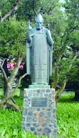 Йоун Арасон, еп. Хоуларский. Памятник в мон-ре Мункатверау, Исландия. 1959 г. Скульптор Гудмундур Эйнарссон