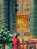 Петербургская Казанская икона Божией Матери в иконостасе Казанского собора в С.-Петербурге