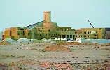 Строительство католич. ц. Богоматери Розария в Дохе. Фотография. 2008 г.