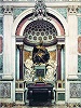 Надгробие папы Римского Климента XII в Латеранской базилике. 1742 г. Скульпторы Дж. Б. Маини, К. Мональди