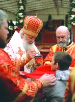 Патриарх Кирилл во время Божественной литургии на Бутовском полигоне. 19 мая 2012 г.