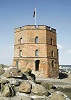 Башня Гедемина на Замковой горе в Вильнюсе. Зап. башня Верхнего Виленского замка. Кон. XIV — нач. XV в. Фотография. 2013 г.