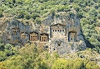 Ликийские скальные мавзолеи в Кавне близ совр. Дальяна. IV в. до Р. Х.
