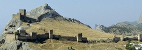 Генуэзская крепость в Судаке. VII в. (?). Фотография. 2010 г.