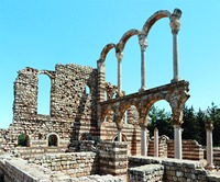 Руины дворца аль-Валида I в Анджаре, Ливан. 10-е гг. VIII в.
