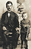 Священноисп. Петр Розанов с сыном. Фотография. Кон. XIX в.