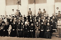Подсудимые в зале суда во время Петроградского процесса. Фотография. Июнь 1922 г.