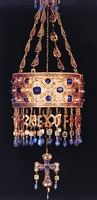 Вотивная корона из клада в Гуаррасаре близ Толедо. 653-672 гг. (Национальный археологический музей, Мадрид)