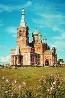 Церковь в честь Казанской иконы Божией Матери в с. Коробейниково. Фотография. 2001 г.