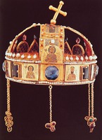 Корона кор. Иштвана I. 1074-1077 гг. (Венгерский нац. музей. Будапешт)
