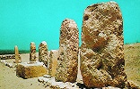 Камни Гезера на месте ханаанского святилища. Ок. 1500 г. до Р. Х.