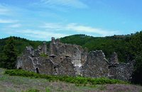 Руины мон-ря Кораццо близ г. Карлополи, Италия