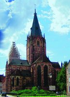 Церковь бывш. мон-ря Вайсенбург в г. Висамбур. XII, XIV вв.