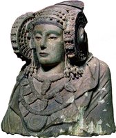 «Дама из Эльче». V–IV вв. до Р. Х. (Национальный археологический музей, Мадрид)