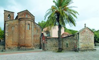 Камальдульский мон-рь Санта-Мария в Бонаркадо на о-ве Саридия. Основан в 1-й пол. XII в.