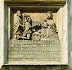 Кор. Казимир III Великий с храмом, посвященным Пресв. Богородице. Рельеф ц. Рождества Пресв. Богородицы в Вислице. 1464 г.