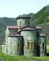 Средний Зеленчукский храм в Н. Архызе. Х в. Фотография. 2008 г.