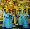 Благословение Касимовской Казанской иконой Божией Матери молящихся в Никольской ц. г. Касимова. Фотография. Июль 2012 г.