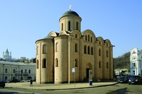 Церковь Успения Пресв. Богородицы Пирогощая (реконструкция 1997–1998). Фотография 2013 г.