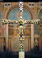 Крест кор. Дезидерия. Кон. VIII в. (Музей Санта-Джулия, Брешия)