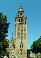 Башня Ла-Хиральда в Севилье. 1184–1198, 1568 гг.
