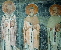 Равноапостольные (справа налево): Климент Охридский, Кирилл и Мефодий. Роспись ц. Св. Софии в Охриде, Македония. 1037–1056 гг.