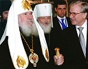 Патриарх Алексий II и митр. Кирилл с Президентом ПАСЕ Рене ван дер Линденом. Страсбург. 2 окт. 2007 г.
