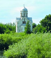 Церковь во имя свт. Николая Чудотворца. 1292 г. Фотография. 2010 г.