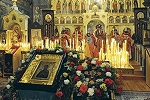 Великий вход в ц. в честь Владимирской иконы Божией Матери в г. Сан-Хосе. Фотография. 2010 г.
