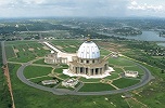 Католическая ц. Нотр-Дам-де-ла-Пэ в г. Ямусукро. 1985–1990 гг.