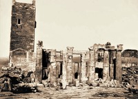 Башня крестоносцев у пропилеев в Афинском акрополе. Разобрана в 1874 г. Фотография. XIX в.