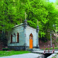 Мон-рь во имя святых Космы и Дамиана в Алуште. Фотография. Нач. XXI в.