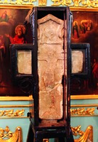 Каменный крест в Преображенском соборе. XVI–XVII вв. Фотография. 2011 г.