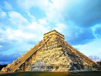 Пирамида Кукулькана в Чичен-Ице. VI–XI вв.