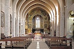 Интерьер собора мучеников Мариана и Иакова в Губбио. Кон. XII — 1-я пол. XIII в.