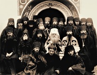 Митр. Антоний (Храповицкий) с братией Мильковского мон-ря. Фотография. 1926 г.