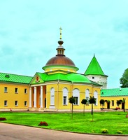 Церковь свт. Димитрия Ростовского с больничным корпусом. 1811–1829 гг. Фотография. 2015 г.