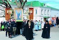 Крестный ход на Благовещение Пресв. Богородицы в Никандровом мон-ре. Фотография. 2016 г.