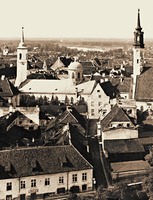 Спасо-Преображенский собор в Нарве (слева). Разрушен в 1944 г. Фотография. Между 1910 и 1914 гг.