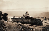 Монастырь Сурб-Аркелоц. Общий вид. Фотография. 1923 г. (Б-ка Конгресса, Вашинг-тон)