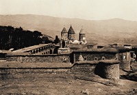 Монастырь Сурб-Карапет в г. Муш. Фотография. 1923 г. (Б-ка Конгресса, Вашингтон)