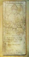 Надгробная доска Николая Кузанского. 1464 г. (ц. Сан-Пьетро-ин-Винколи, Рим)