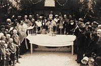 Митр. Николай (Бэлан) на торжестве в г. Орлат. Фотография. 1920 г.