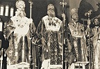 Патриарх Александрийский Николай VI (в центре) председательствует на 1-м Великом и Верховном Соборе в Никосии. Фотография. 1973 г.