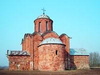 Церковь Преображения Господня (Спаса) на Ковалёве. 1345 г. Фотография. 2008 г.