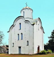 Церковь Рождества Пресв. Богородицы в Перыни. 20-е гг. XIII в. Фотография. 10-е гг. XXI в.