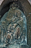 Богоматерь с Младенцем. Рельеф. VII в. Фото: В. Е. Сусленков
