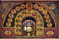 Мозаика над входом в капеллу св. Зенона базилики Санта-Прасседе в Риме 817–824 гг., с дополнениями XIX в. (портреты Рим-ских пап Пасхалия I и Евгения). Фото: LPLT/Wikimedia Commons