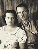 Старший лейтенант С. М. Извеков с племянницей. Фотография. 1942 г.