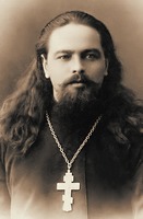 Кликните для увеличения картинки Сщмч. Петр Зефиров, свящ. Фотография. 1911 г.
